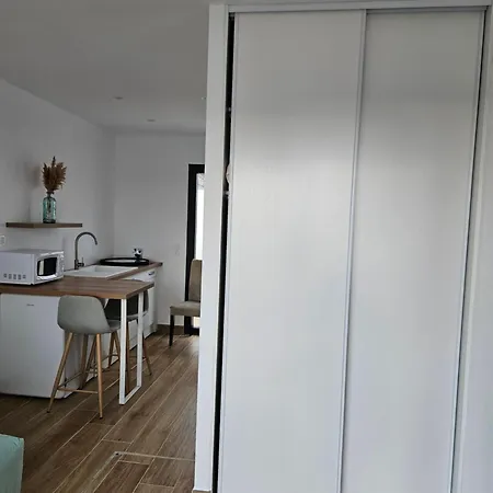 Meuble * Marseillan (Herault)